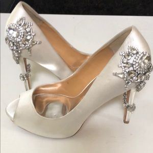 Badgley Mischka Peep Toe Heel